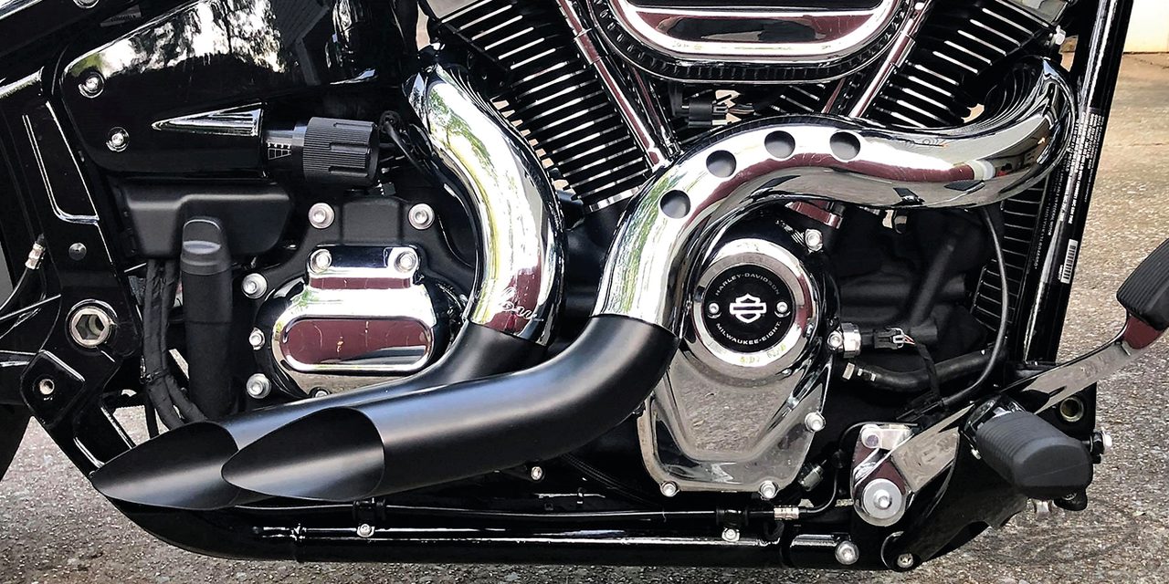 exhaust system blow for milwaukee eight softail cable clutch models – flat black with chromed heat shields